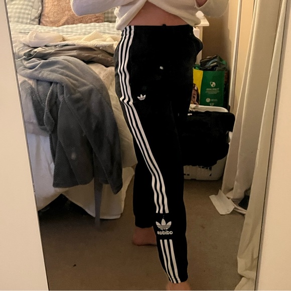 Adidas Joggers, XS/S, lightly/ never worn, mint condition. Sport swish pants - Picture 2 of 4